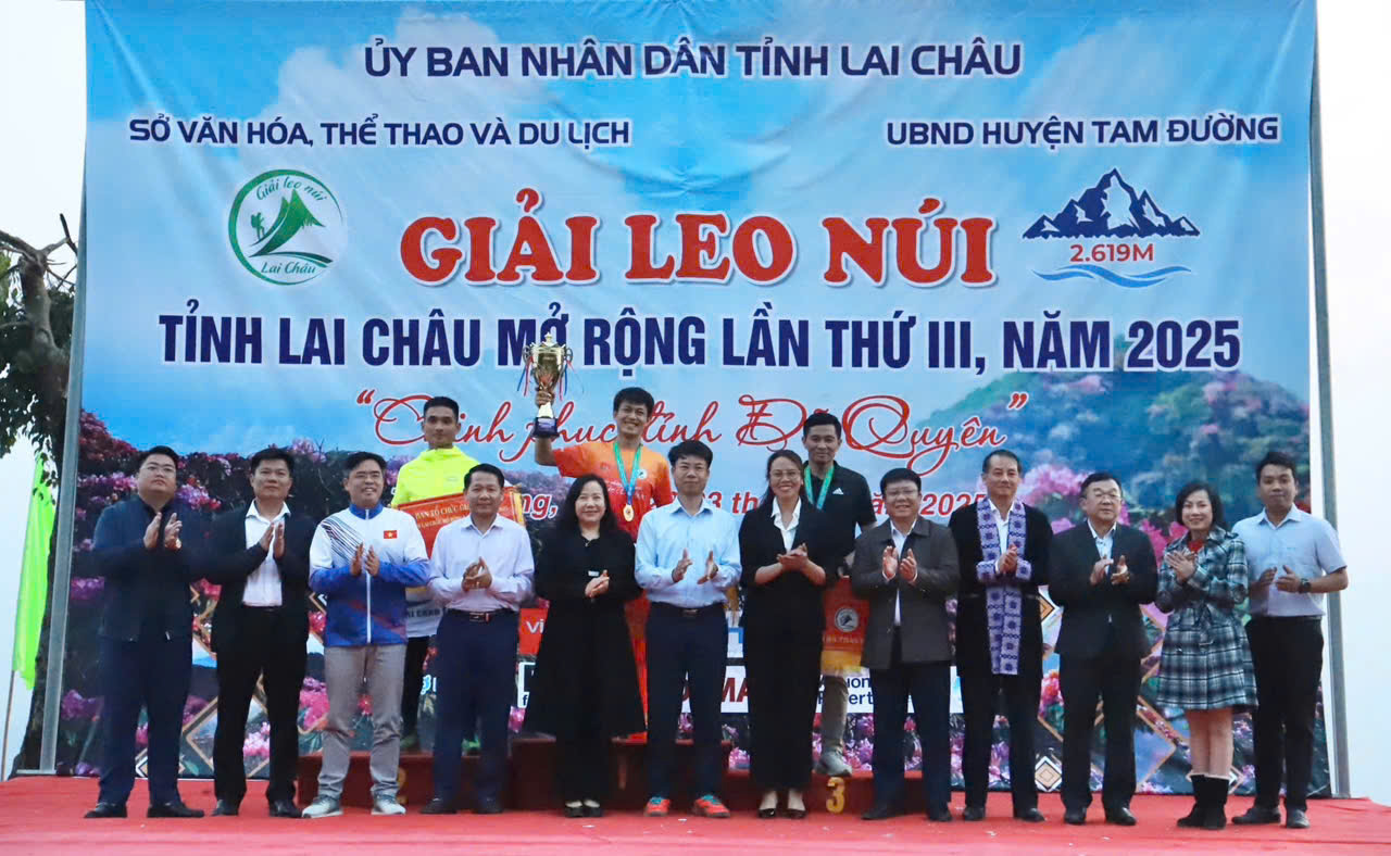 Hấp dẫn Giải leo núi tỉnh Lai Châu mở rộng lần thứ III năm 2025 – chinh phục đỉnh Đỗ Quyên