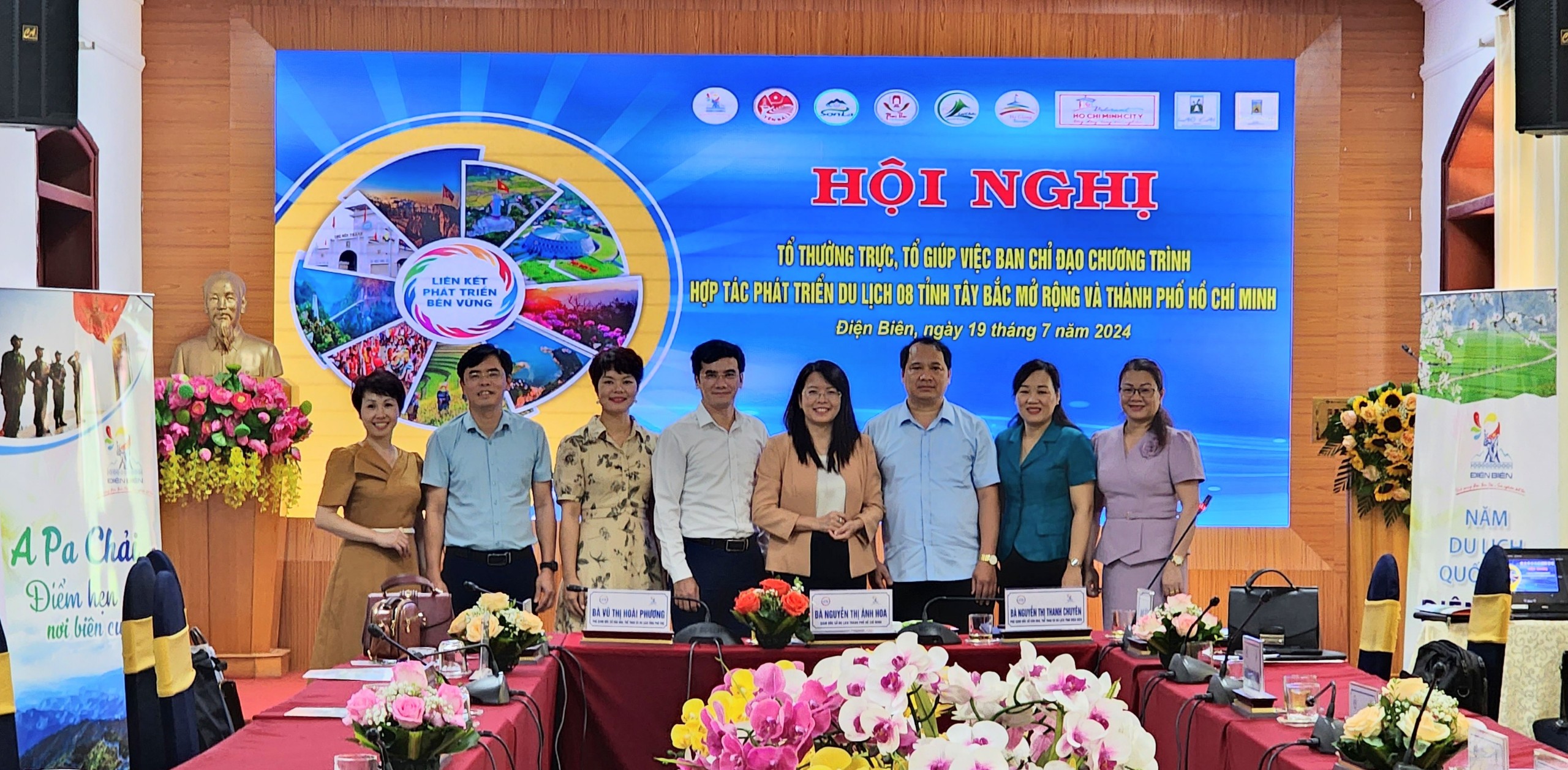 Hội nghị Liên kết, hợp tác phát triển du lịch 8 tỉnh Tây Bắc mở rộng và TP. Hồ Chí Minh