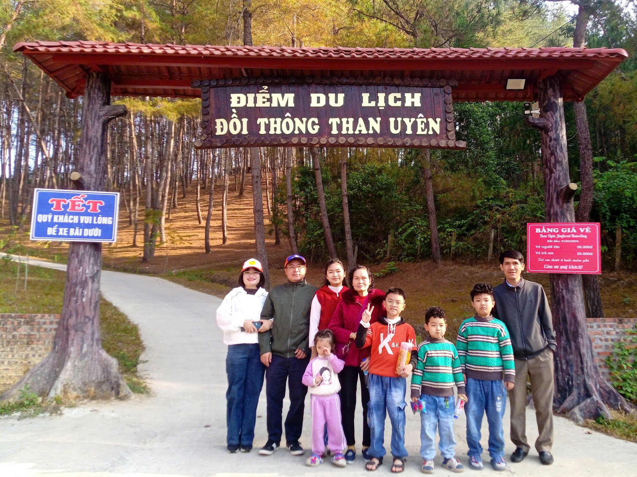 Một điểm đến mới được “gọi tên”: Đồi thông Than Uyên được công nhận điểm du lịch